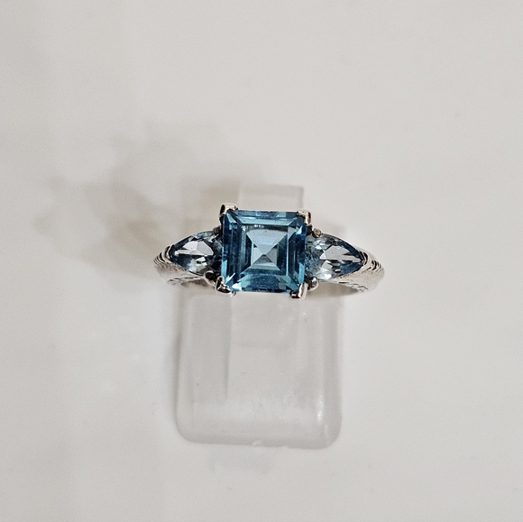 Vintage Natural Swiss Blue Topaz 3 Stone Ring Sterling Silver Size 6!
